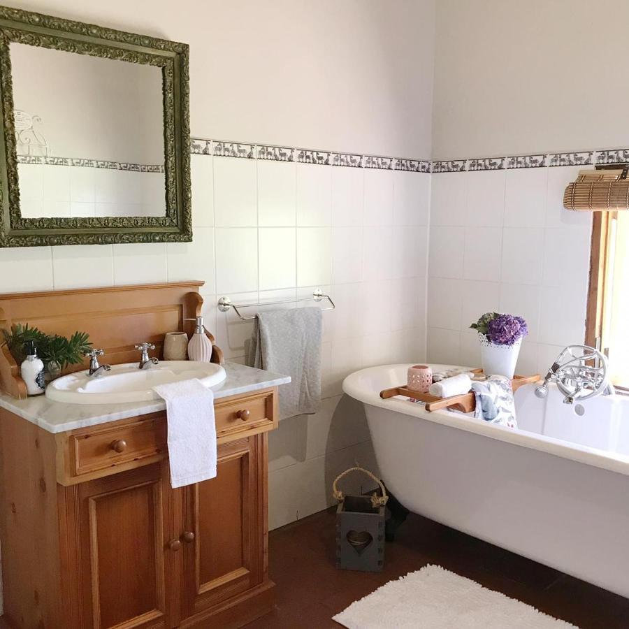 Erin Guesthouse And B&B Bergville Eksteriør bilde